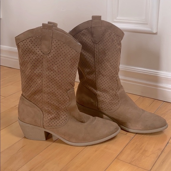 American Eagle Brown/Tan cowboy boots, size 8.5 - Picture 1 of 5